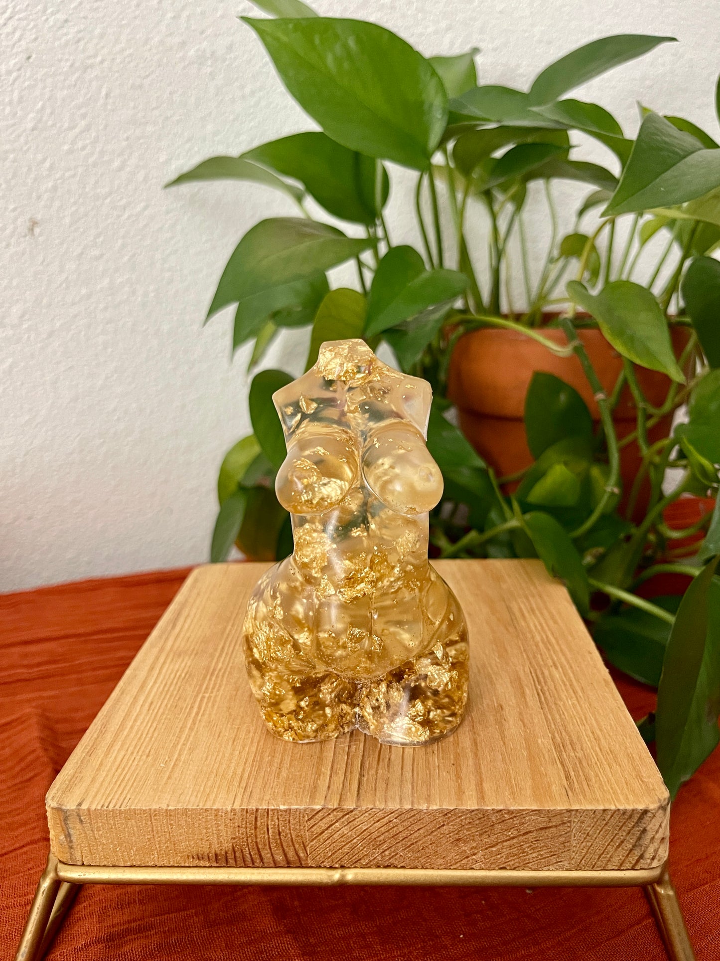 curvy diosa incense holder -thick mamiiii- | all colors | resin collection